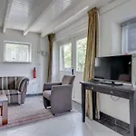 Belle Rose Guest house 3*